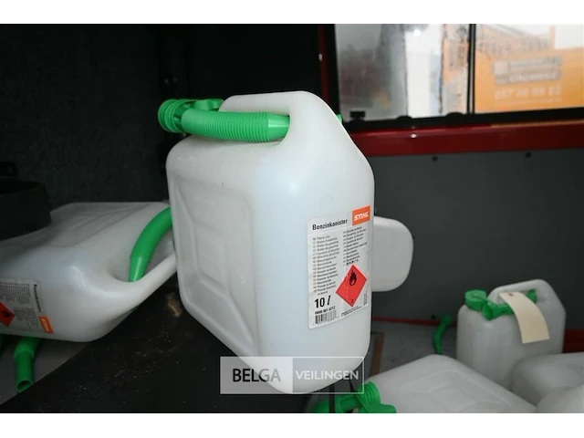 Partij kunststof jerrycans - afbeelding 4 van  6