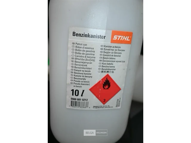 Partij kunststof jerrycans - afbeelding 5 van  6