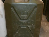 Partij kunststof jerrycans - afbeelding 2 van  4