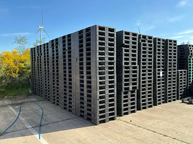 Partij kunststof pallets (810x) - afbeelding 3 van  3