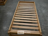 Partij lage houten bedden - afbeelding 5 van  5