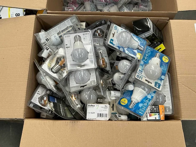 Partij lampen - afbeelding 2 van  6