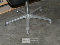 Partij lederen stoelen met armleuning - afbeelding 4 van  5