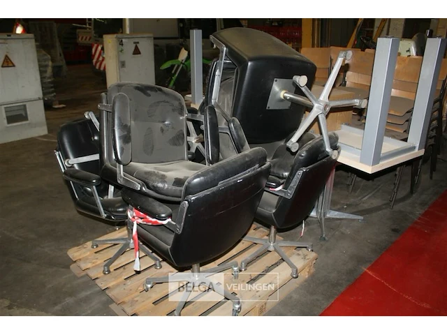 Partij lederen stoelen met armleuning - afbeelding 5 van  5