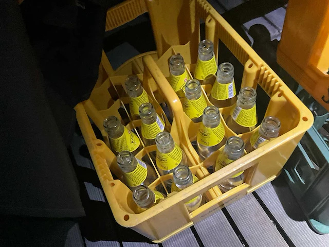 Partij leeggoed frisdranken en bieren - afbeelding 8 van  23