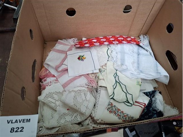 Partij linnen - afbeelding 1 van  2