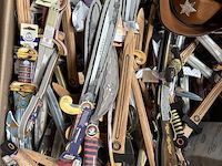 Partij liontouch zwaarden - afbeelding 3 van  6