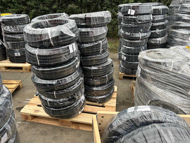 Partij luchtslanghaspels - afbeelding 2 van  11