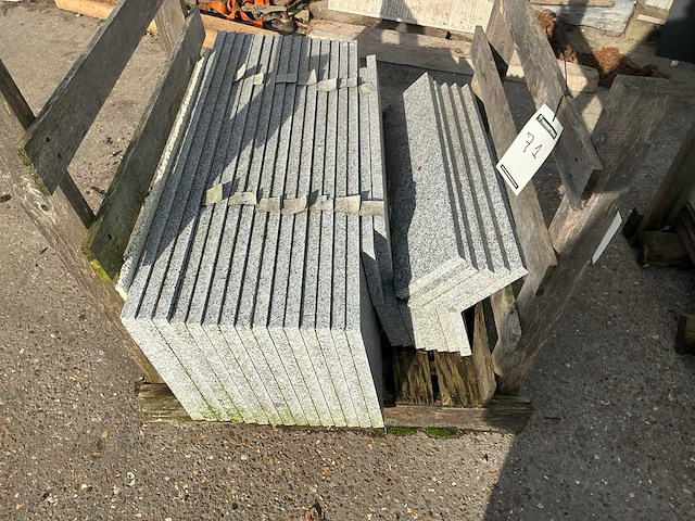 Partij maatstukken graniet ca 27 stuks - afbeelding 1 van  3