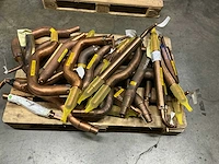 Partij machineonderdelen in rood koper - afbeelding 1 van  4