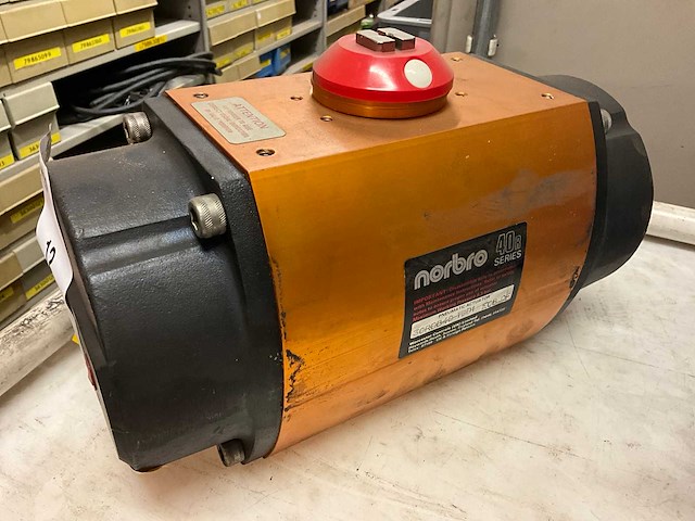 Partij machineonderdelen - afbeelding 2 van  8