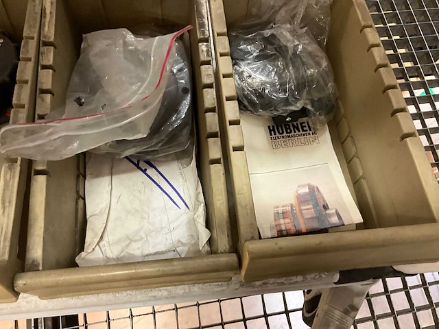 Partij machineonderdelen - afbeelding 7 van  8