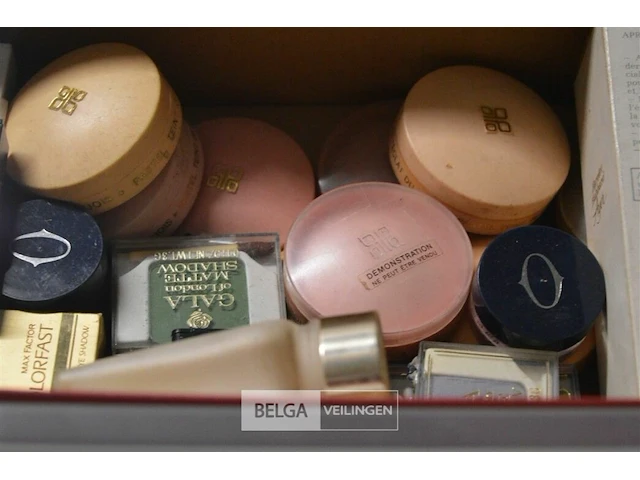 Partij make-up - afbeelding 5 van  5