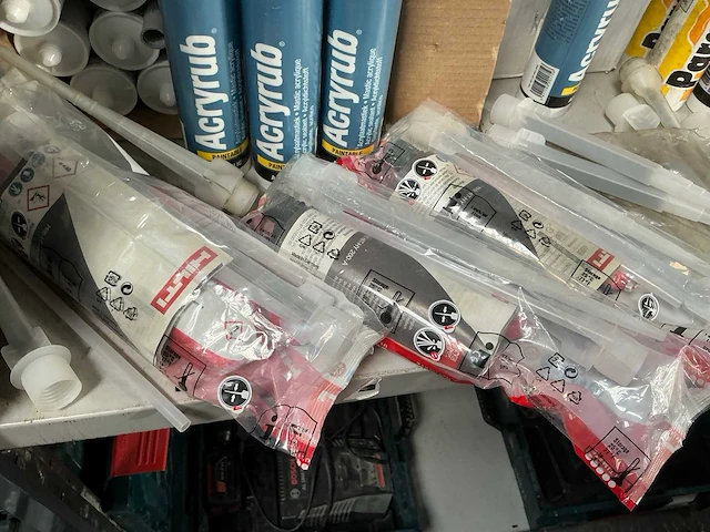 Partij mastic/siliconen - afbeelding 5 van  5