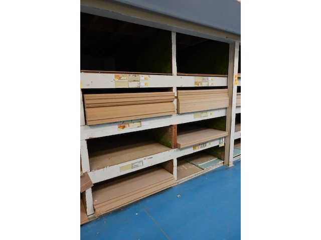 Partij mdf platen - afbeelding 1 van  8