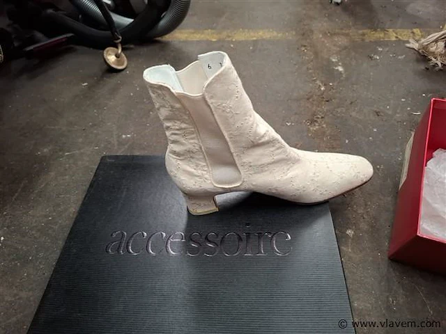 Partij merkschoenen - afbeelding 4 van  4