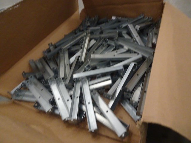 Partij metalen afstandsstaven - afbeelding 3 van  11