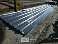 Partij metalen dakplaten - afbeelding 1 van  4