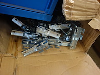 Partij metalen draagarmen - afbeelding 4 van  7