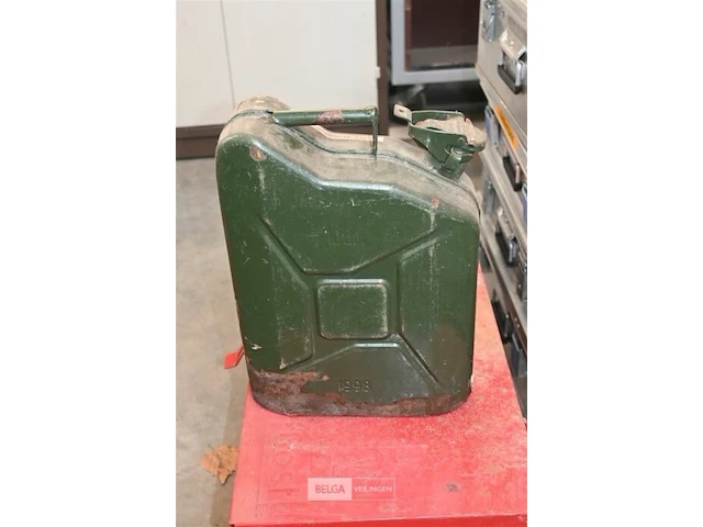 Partij metalen jerrycans - afbeelding 4 van  4