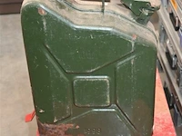 Partij metalen jerrycans - afbeelding 4 van  4
