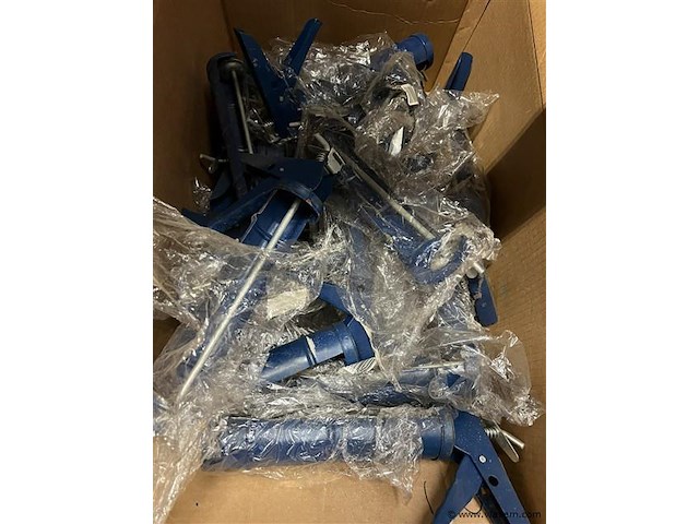 Partij metalen kitspuiten - afbeelding 1 van  2