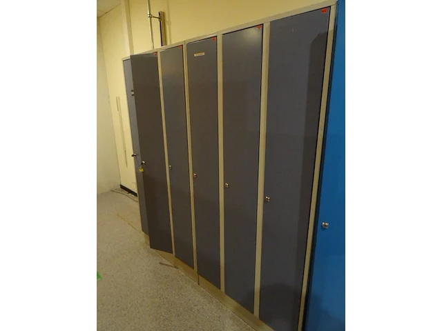 Partij metalen lockers - afbeelding 13 van  16