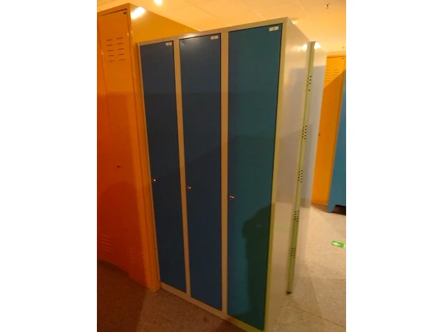 Partij metalen lockers - afbeelding 9 van  16
