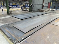 Partij metalen platen - afbeelding 1 van  10