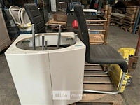 Partij meubels en stoelen - afbeelding 2 van  4
