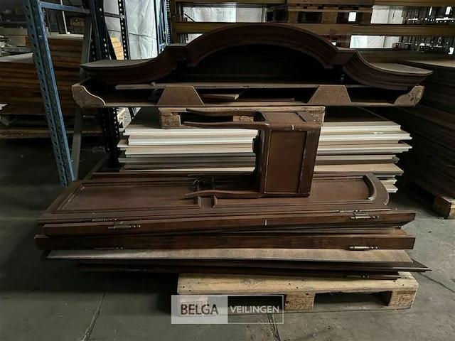 Partij meubels kasten en bed - afbeelding 3 van  13