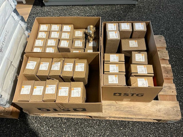 Partij mibrobellen- en vuilafscheiders pneumatex - afbeelding 1 van  7