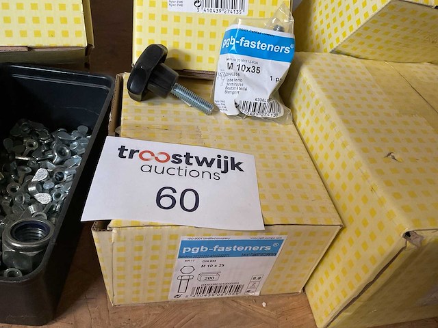 Partij moeren schroeven - afbeelding 4 van  9