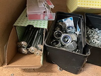 Partij moeren schroeven - afbeelding 9 van  9