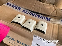 Partij montageplaten met dichting voor dakplaten - afbeelding 2 van  5