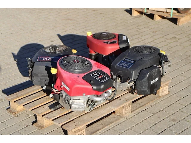 Partij motoren diverse - afbeelding 1 van  1