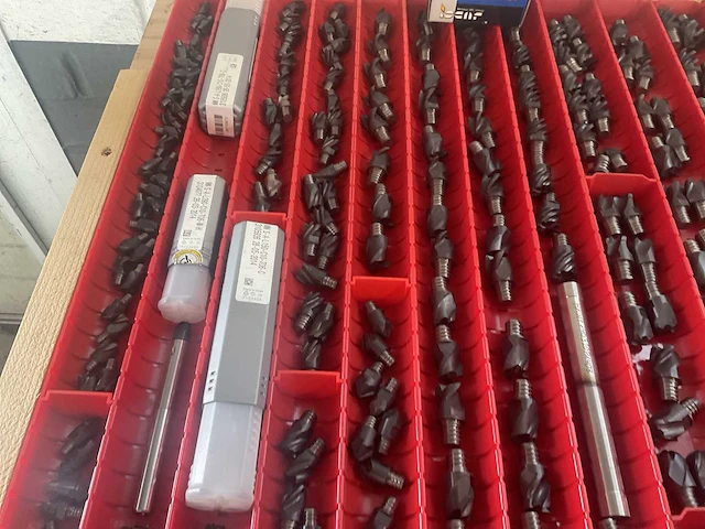 Partij multimaster volhardmetalen opschroeffrezen - afbeelding 6 van  7