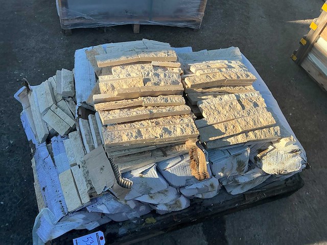 Partij muurtstrips op pallet - afbeelding 4 van  4