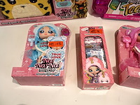 Partij na na na dolls (x9) - afbeelding 6 van  6