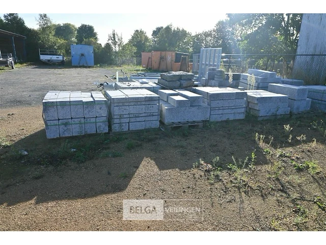 Partij natuurstenen blokken - afbeelding 2 van  9