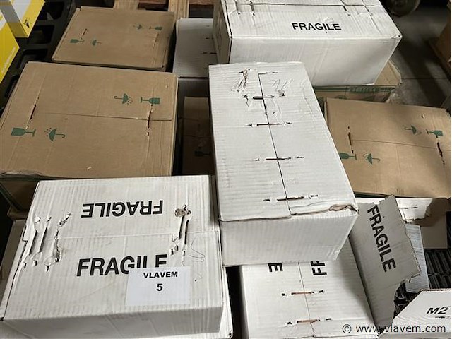 Partij nieten, (zonder pallet) - afbeelding 1 van  2