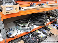 Partij nieuwe fietsonderdelen wo helmen, sloten, velgen enz - afbeelding 11 van  18