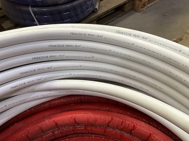 Partij nieuwe slangen sanitair - afbeelding 20 van  25
