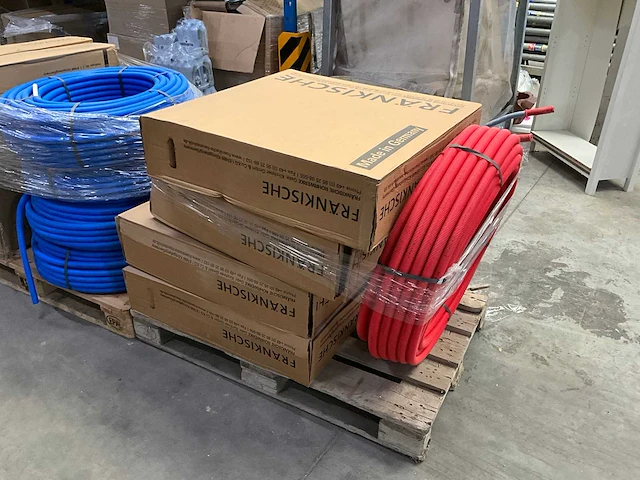 Partij nieuwe slangen sanitair - afbeelding 3 van  25