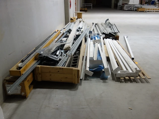 Partij oude metalen - afbeelding 2 van  3