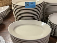 Partij ovalen borden ± 70 stuks - afbeelding 1 van  8