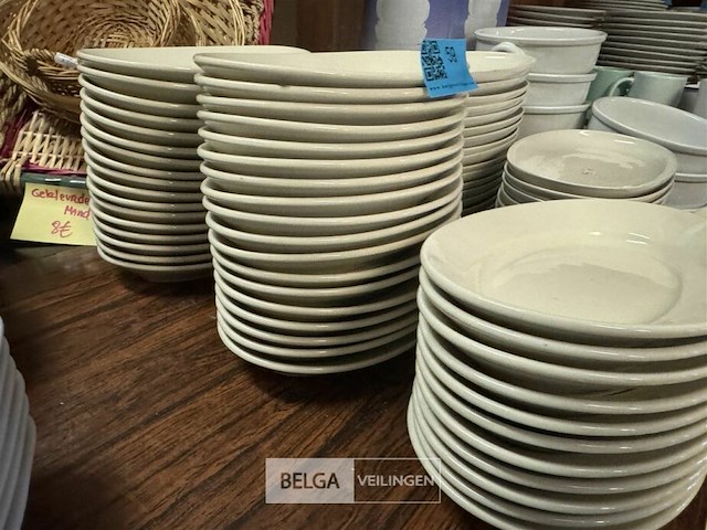 Partij ovalen borden ± 70 stuks - afbeelding 3 van  8