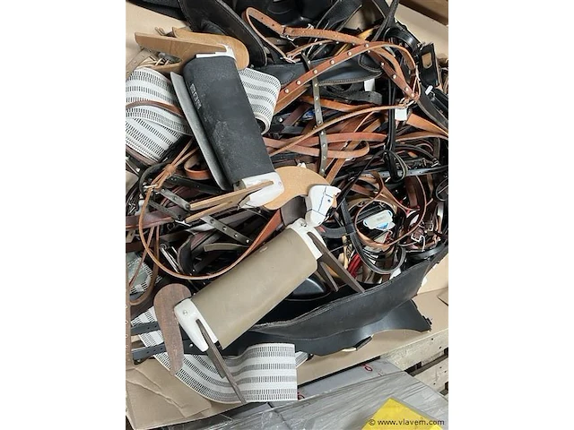 Partij paarden toebehoren - afbeelding 3 van  3