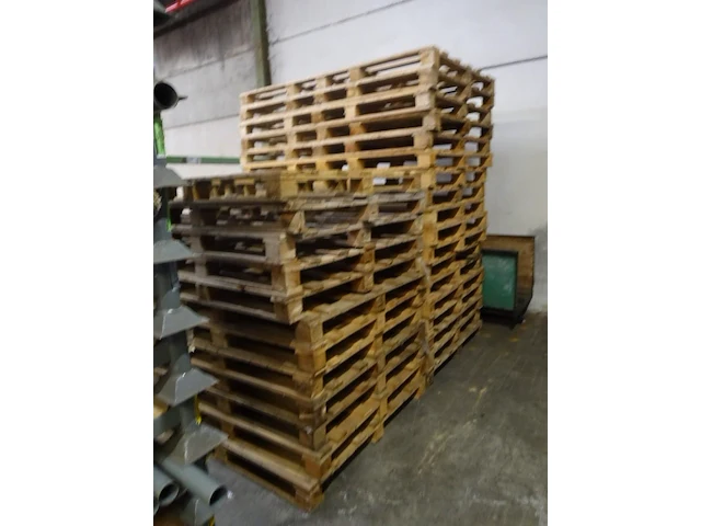 Partij palletten - afbeelding 2 van  3
