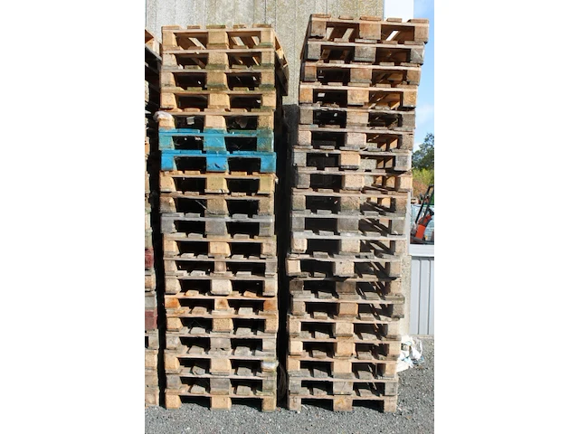 Partij palletten - afbeelding 1 van  1